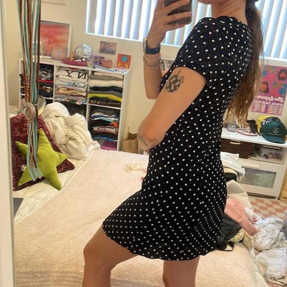 Vintage polka dot button down dress size 12 (fits like a small) - Picture 2 of 7